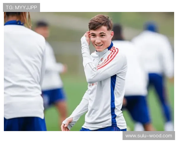 洛里昂新任队长伊冯·姆沃戈出战马赛